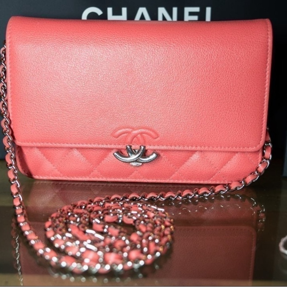 CHANEL WALLET ON CHAIN WOC LIKE NEW